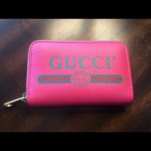 Gucci 1980's Printed Leather Wallet In 8840 Pink